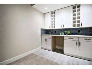Photo 19: 2422 Bowness Road NW in CALGARY: West Hillhurst Residential Attached for sale (Calgary)  : MLS®# C3545963