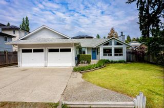 Photo 1: 24907 SMITH Avenue in Maple Ridge: Websters Corners House for sale : MLS®# R2781474