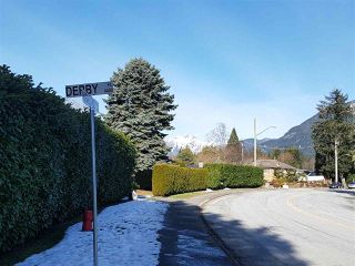 Photo 14: 4449 DERBY Place in North Vancouver: Forest Hills NV House for sale : MLS®# R2343475