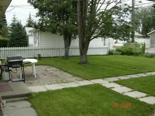 Photo 2:  in CALGARY: Glenbrook Residential Detached Single Family for sale (Calgary)  : MLS®# C3217394