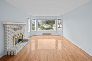 Photo 10: 628 Cairndale Rd in Colwood: Co Triangle House for sale : MLS®# 923169