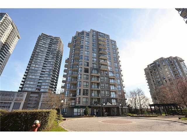 FEATURED LISTING: 608 - 828 AGNES Street New Westminster
