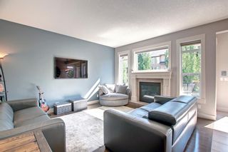 Photo 3: 40 Aspen Hills Place SW in Calgary: Aspen Woods Detached for sale : MLS®# A1234601