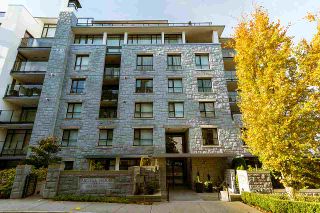 Photo 20: 409 6018 IONA Drive in Vancouver: University VW Condo for sale in "Argyll House West" (Vancouver West)  : MLS®# R2430525
