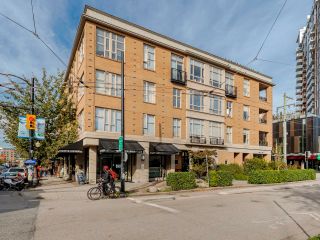 Photo 1: 212 205 E 10TH Avenue in Vancouver: Mount Pleasant VE Condo for sale in "The Hub" (Vancouver East)  : MLS®# R2621632