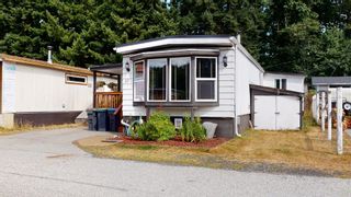 Photo 2: 37 40157 GOVERNMENT Road in Squamish: Garibaldi Estates Manufactured Home for sale in "Spiral Trailer Park" : MLS®# R2608835