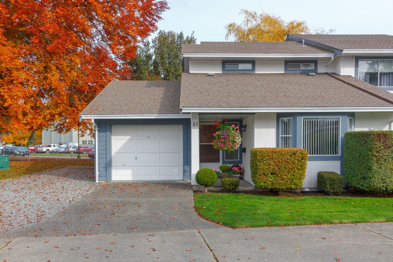 Main Photo: Townhouse For Sale Colwood