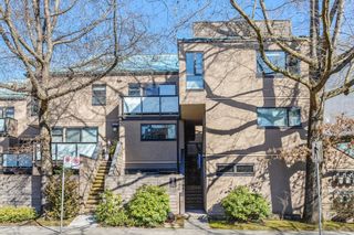 Photo 1: 681 MOBERLY Road in Vancouver: False Creek Townhouse for sale in "False Creek Village" (Vancouver West)  : MLS®# R2863972