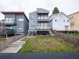 Photo 19: 18 N ELLESMERE Avenue in Burnaby: Capitol Hill BN House for sale (Burnaby North)  : MLS®# R2499845