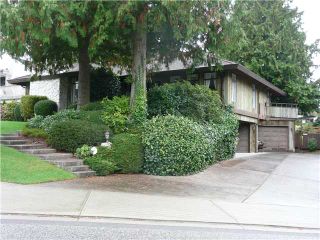 Photo 1: 565 TRALEE Crescent in Tsawwassen: Pebble Hill House for sale in "TSAWWASSEN HEIGHTS" : MLS®# V853378