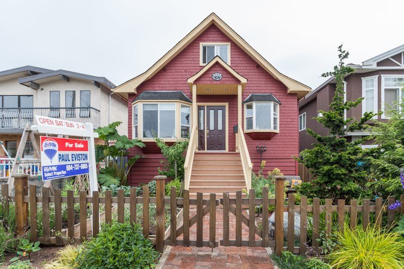 Main Photo: 3232 E 43RD Avenue in Vancouver: Killarney VE House for sale (Vancouver East)  : MLS®# R2074426