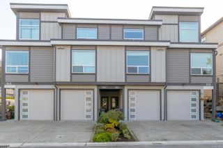 Photo 3: 947 Warbler Close in Langford: La Happy Valley Row/Townhouse for sale : MLS®# 916511