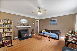Photo 4: 2544 Blackwood St in Victoria: Vi Hillside House for sale : MLS®# 901676