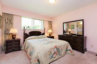 Photo 9: 954 HENDECOURT Road in North Vancouver: Lynn Valley House for sale in "Lynn Valley" : MLS®# R2301976