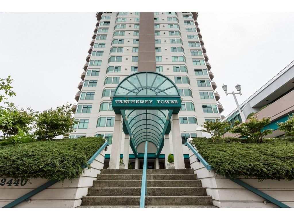 Main Photo: 1002 32440 SIMON Avenue in Abbotsford: Abbotsford West Condo for sale in "Trethewey Towers" : MLS®# R2376551