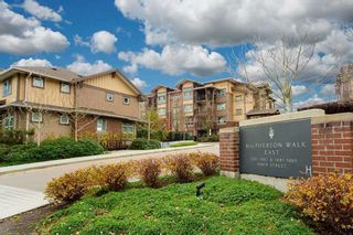 Photo 1: 202 5889 IRMIN Street in Burnaby: Metrotown Condo for sale (Burnaby South)  : MLS®# R2302040