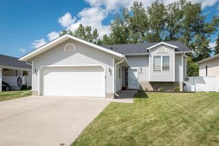 Photo 3: 1210 Grey Avenue: Crossfield House for sale : MLS®# C4125327