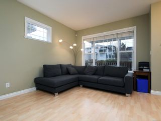 Photo 3: 3 1250 Johnson St in Victoria: Vi Downtown Row/Townhouse for sale : MLS®# 863747