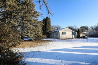 Photo 26: 152 Oakview Avenue in Mitchell: R16 Residential for sale : MLS®# 202400725