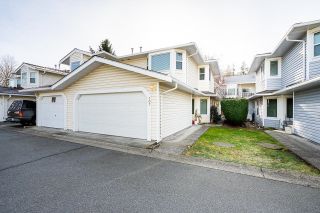 Photo 1: 107 9177 154TH Street in Surrey: Fleetwood Tynehead Townhouse for sale in "CHANTILLY LANE" : MLS®# R2749749