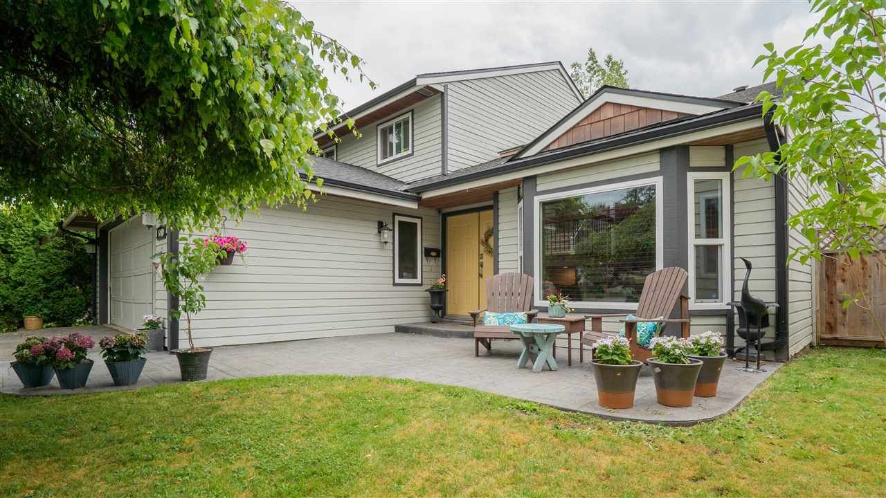 Main Photo: 5040 204 Street in Langley: Langley City House for sale : MLS®# R2265653