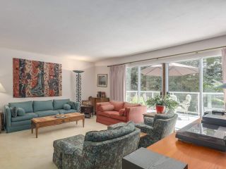 Photo 3: 1691 DAVENPORT Place in North Vancouver: Westlynn Terrace House for sale : MLS®# R2291940