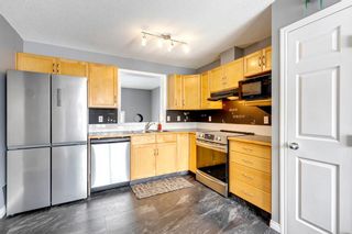 Photo 10: 122 Everhollow Heights SW in Calgary: Evergreen Row/Townhouse for sale : MLS®# A2026568