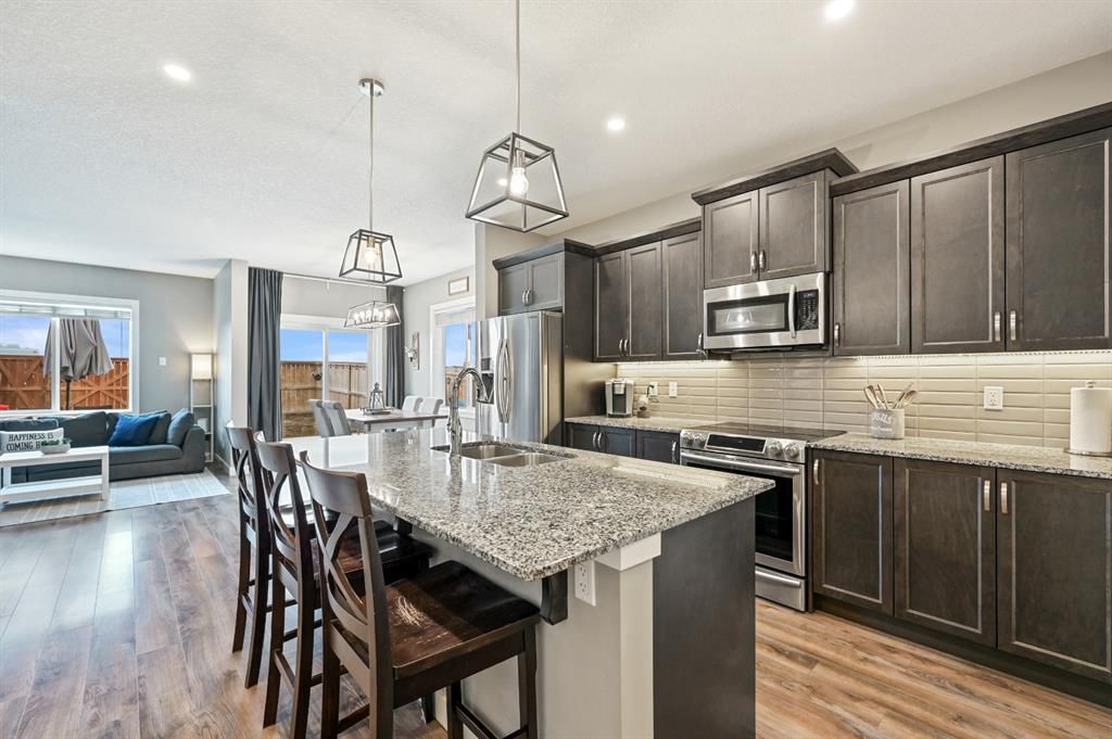 Main Photo: 215 Legacy Reach Manor SE in Calgary: Legacy Detached for sale : MLS®# A1231479