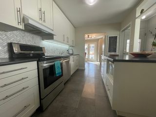 Photo 5: : House for sale : MLS®# 202328114