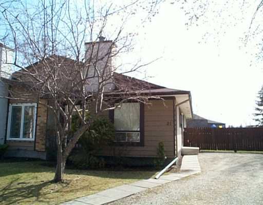 Main Photo: 21 SANDY LAKE Place in WINNIPEG: Fort Garry / Whyte Ridge / St Norbert Residential for sale (South Winnipeg)  : MLS®# 2405736