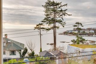 Photo 11: 1972 Crescent Rd in Oak Bay: OB Gonzales House for sale : MLS®# 923161