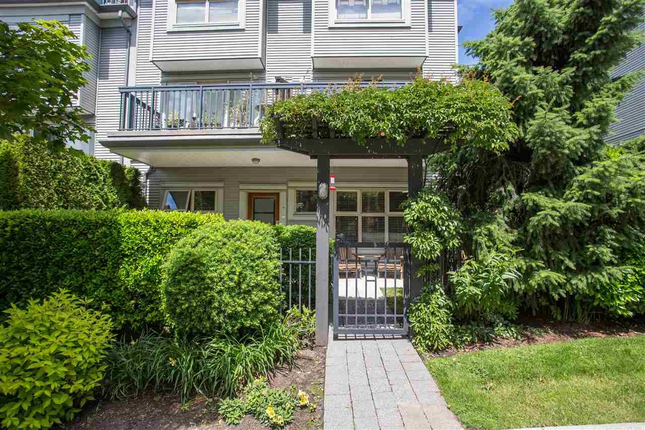Main Photo: 4 3855 PENDER Street in Burnaby: Willingdon Heights Townhouse for sale in "ALTURA" (Burnaby North)  : MLS®# R2379742