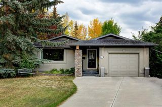 Photo 1: 487 Brookmere Crescent SW in Calgary: Braeside Detached for sale : MLS®# A1259457