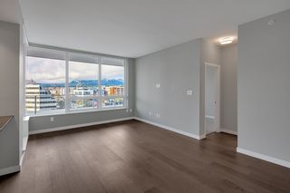 Photo 4: 705 118 CARRIE CATES Court in North Vancouver: Lower Lonsdale Condo for sale in "PROMENADE" : MLS®# R2523067