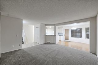 Photo 10: 1346 SOMERSIDE Drive SW in Calgary: Somerset House for sale : MLS®# C4171592