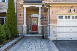 Photo 2: 19 Matisse Trail in Vaughan: Patterson House (2-Storey) for sale : MLS®# N8227072