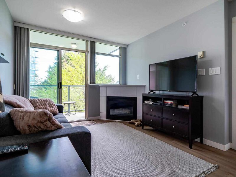 FEATURED LISTING: 302 - 2733 CHANDLERY Place Vancouver