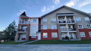 Photo 2: 457 26 Val Gardena View SW in Calgary: Springbank Hill Apartment for sale : MLS®# A2003177