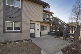 Photo 1: 1 Cedar Springs Gardens SW in Calgary: Cedarbrae Row/Townhouse for sale : MLS®# A2122161