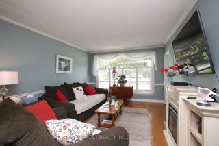 Photo 7: 220 Neal Drive W in Richmond Hill: Crosby House (Bungalow) for sale : MLS®# N6684506