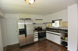 Photo 3: 1 95 LAIDLAW Road in Smithers: Smithers - Rural Manufactured Home for sale in "Mountain View Mobile Home Park" (Smithers And Area)  : MLS®# R2595078
