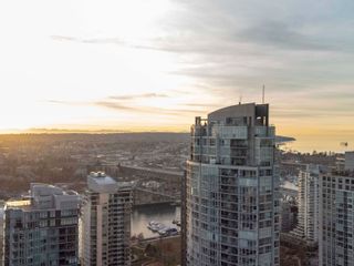 Photo 31: 4303 1408 STRATHMORE Mews in Vancouver: Yaletown Condo for sale in "WEST ONE" (Vancouver West)  : MLS®# R2842411