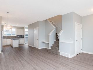 Photo 7: 52 SKYVIEW Circle NE in Calgary: Skyview Ranch Row/Townhouse for sale : MLS®# C4197867