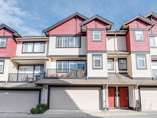 Photo 1: 19 7168 179 Street in Surrey: Cloverdale BC Townhouse for sale in "OVATION" (Cloverdale)  : MLS®# R2311901