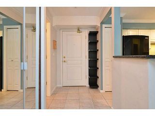 Photo 4: 403 214 ELEVENTH Street in New Westminster: Uptown NW Condo for sale : MLS®# V1084411