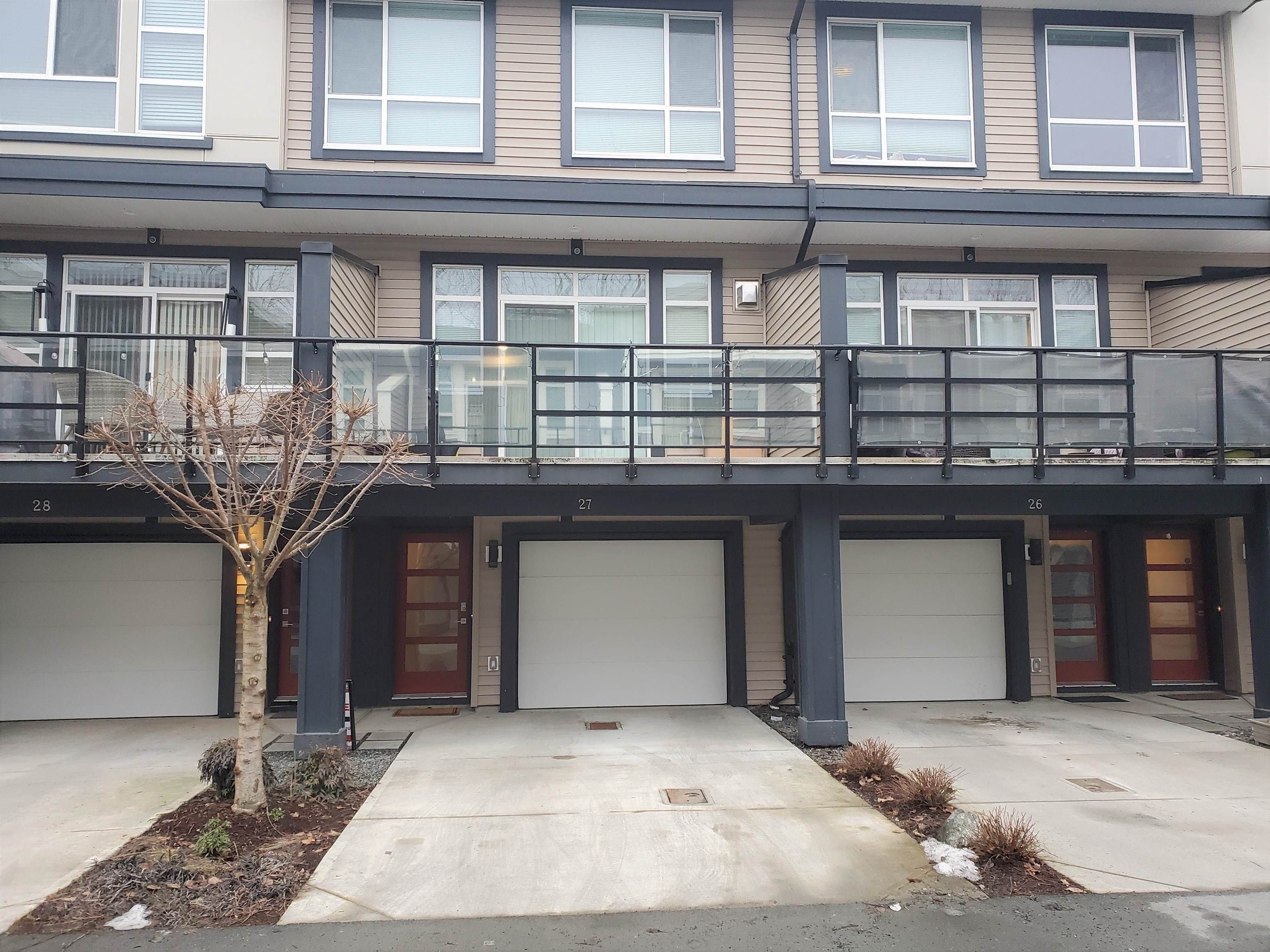 Main Photo: 27 8413 MIDTOWN Way in Chilliwack: Chilliwack W Young-Well Townhouse for sale in "Midtown 1" : MLS®# R2643106