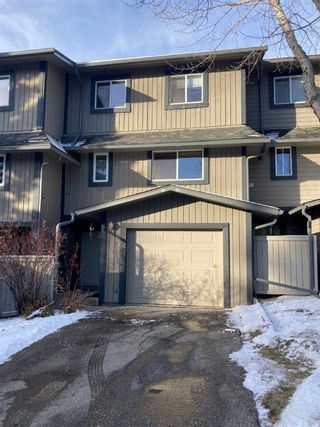 Photo 1: 5 27 Silver Springs Drive NW in Calgary: Silver Springs Row/Townhouse for sale : MLS®# A1167275