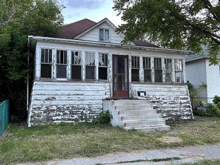 Photo 1: 1280 Alexander Avenue in Winnipeg: Weston Residential for sale (5D)  : MLS®# 202218831
