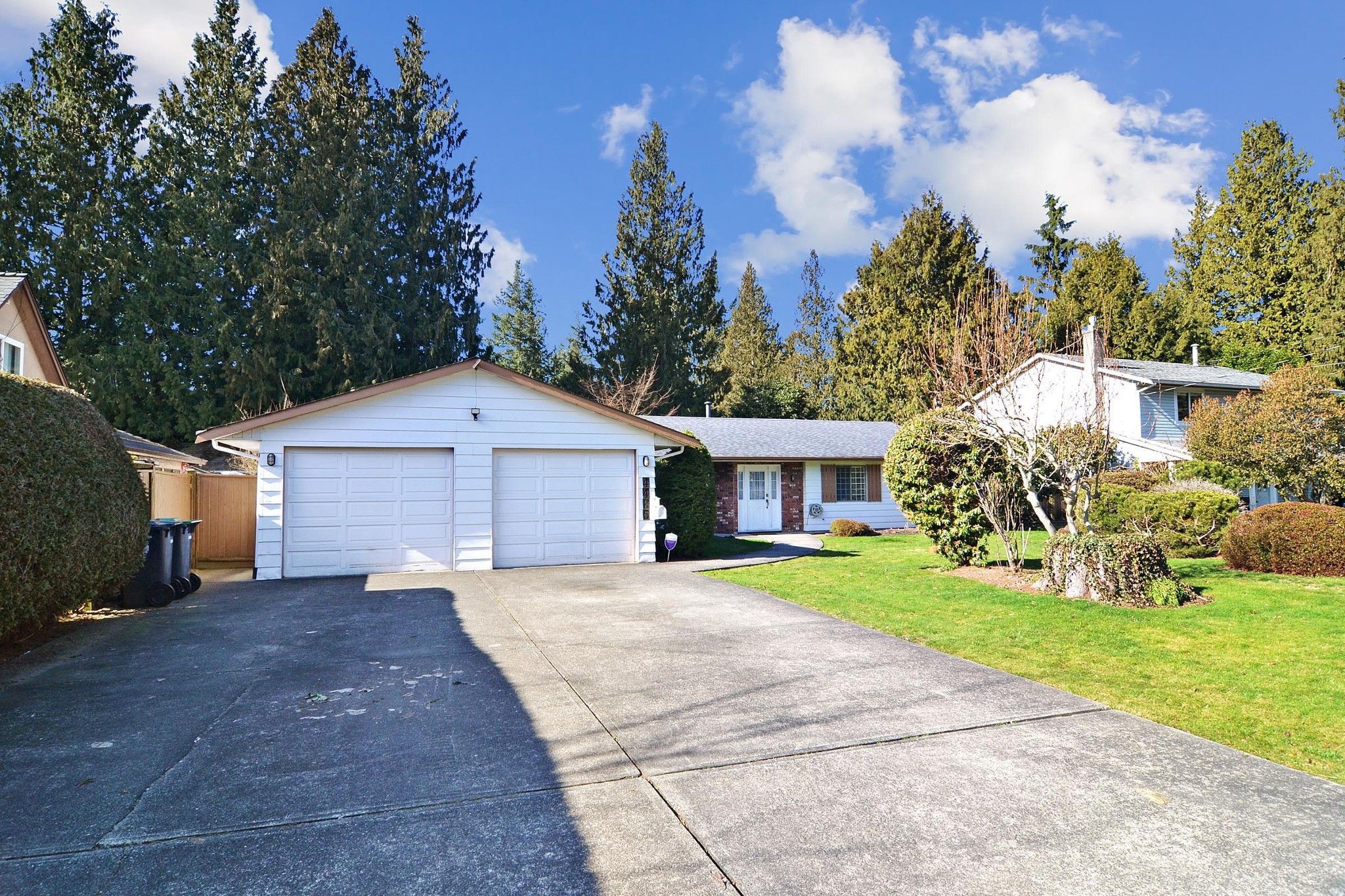 Main Photo: 4485 198B Street in Langley: Brookswood Langley House for sale : MLS®# R2655891