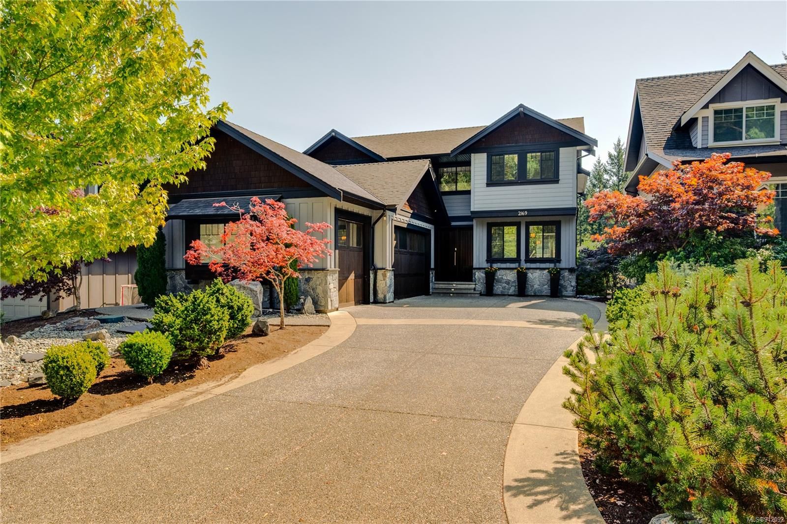 Main Photo: 2169 Players Dr in Langford: La Bear Mountain House for sale : MLS®# 912092